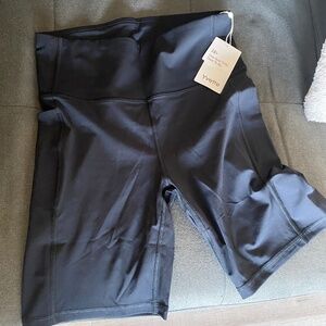 Yvette biker shorts with pockets